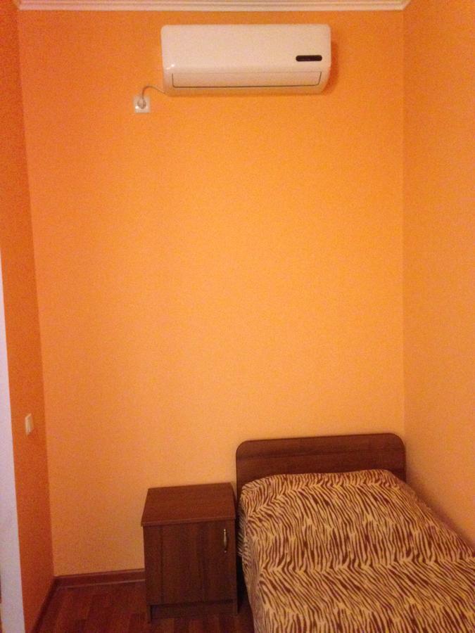 Изабелла Hotel Pizunda Luaran gambar